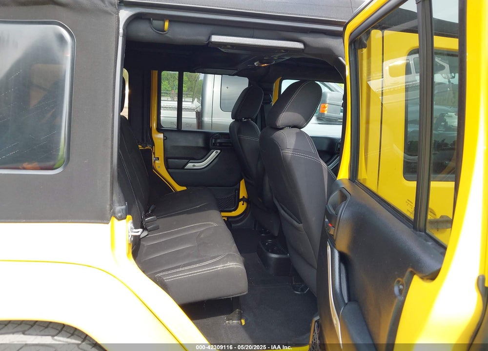 2015 JEEP WRANGLER UNLIMITED SAHARA VIN: 1C4BJWEG2FL578154