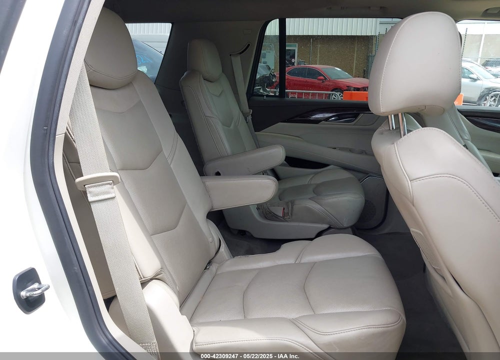 2015 CADILLAC ESCALADE VIN: 1GYS3MKJ2FR520065