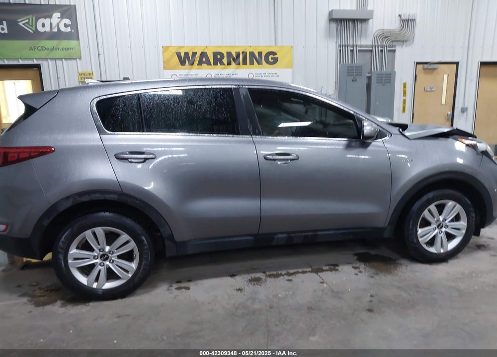 2017 KIA SPORTAGE VIN: KNDPMCAC9H7198786