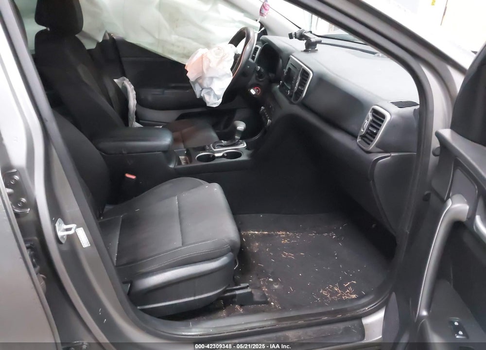 2017 KIA SPORTAGE VIN: KNDPMCAC9H7198786