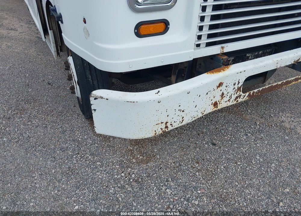 2013 FREIGHTLINER CHASSIS M LINE WALK-IN VAN VIN: 4UZAC3DV8DCFF6882