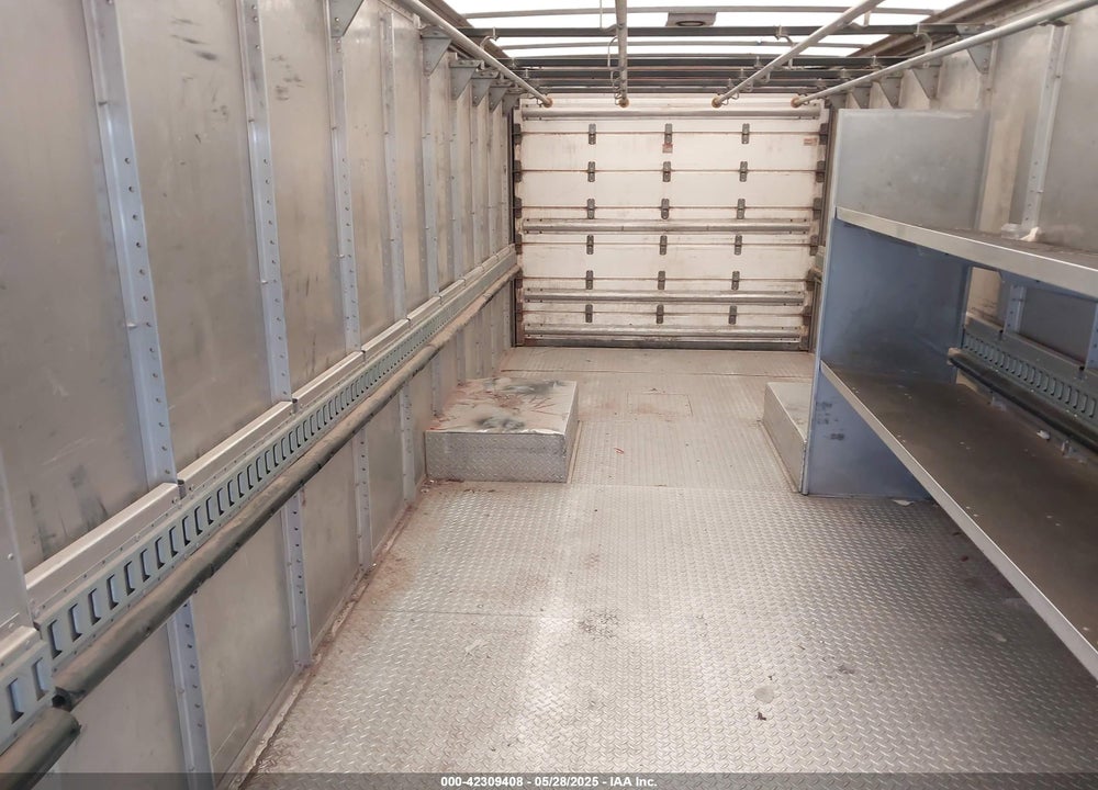 2013 FREIGHTLINER CHASSIS M LINE WALK-IN VAN VIN: 4UZAC3DV8DCFF6882