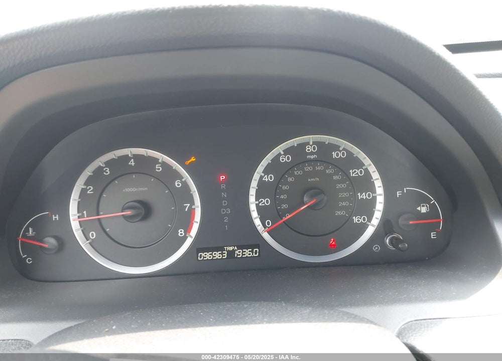 2008 HONDA ACCORD VIN: 1HGCP26888A121318
