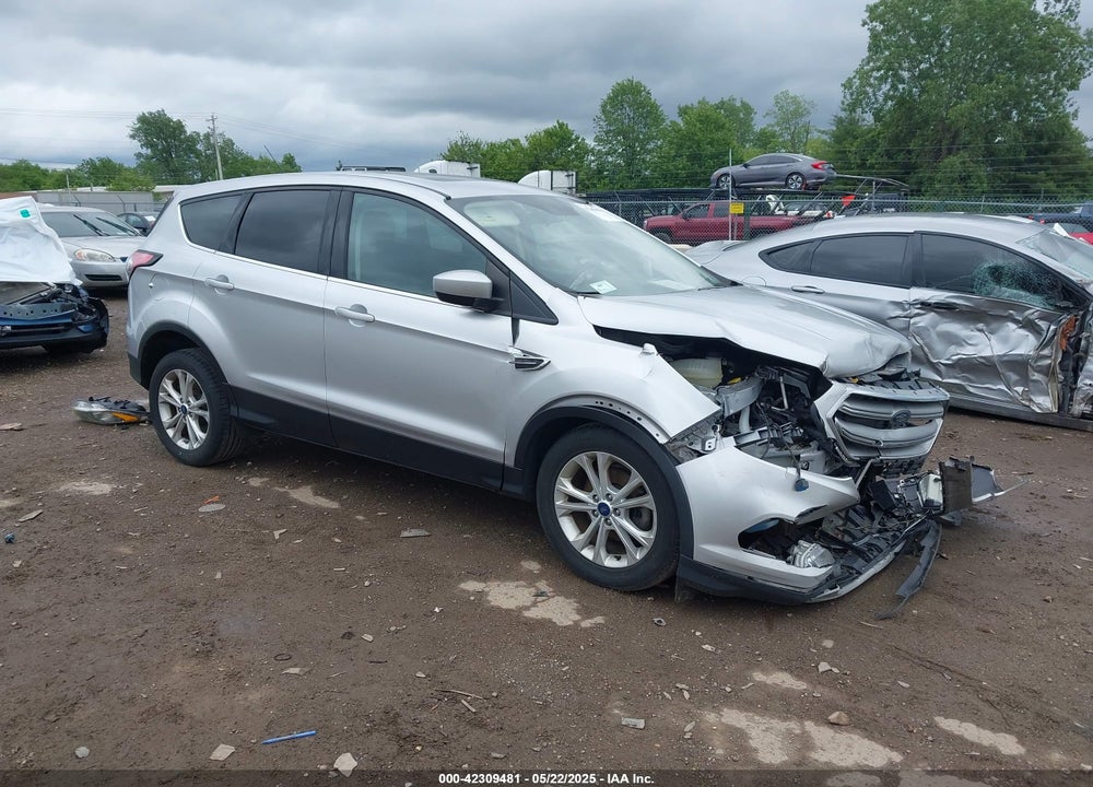 2017 FORD ESCAPE SE VIN: 1FMCU0GD8HUD85074