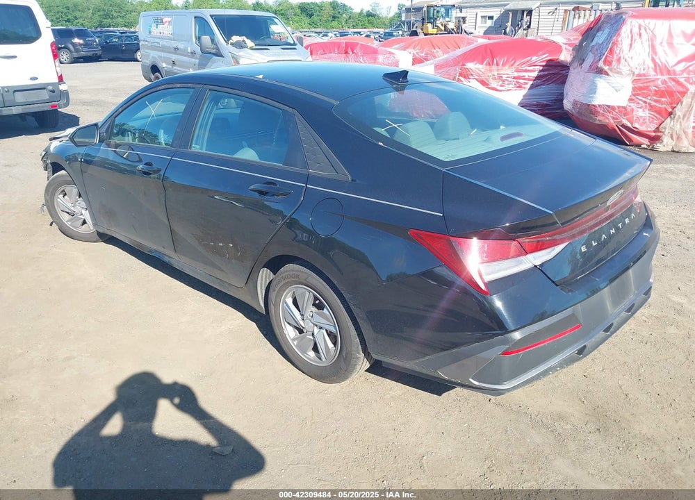 2024 HYUNDAI ELANTRA VIN: KMHLL4DGXRU729403