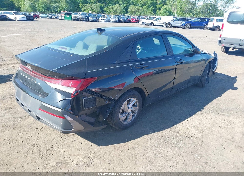 2024 HYUNDAI ELANTRA VIN: KMHLL4DGXRU729403