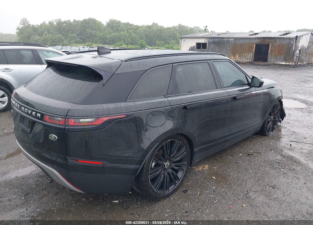 2018 LAND ROVER RANGE ROVER VELAR VIN: SALYB2RVXJA769780