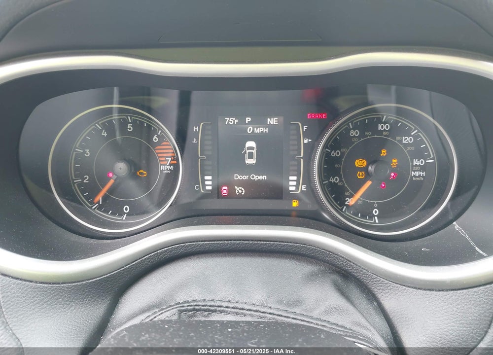 2017 JEEP CHEROKEE LATITUDE FWD VIN: 1C4PJLCB0HW642351
