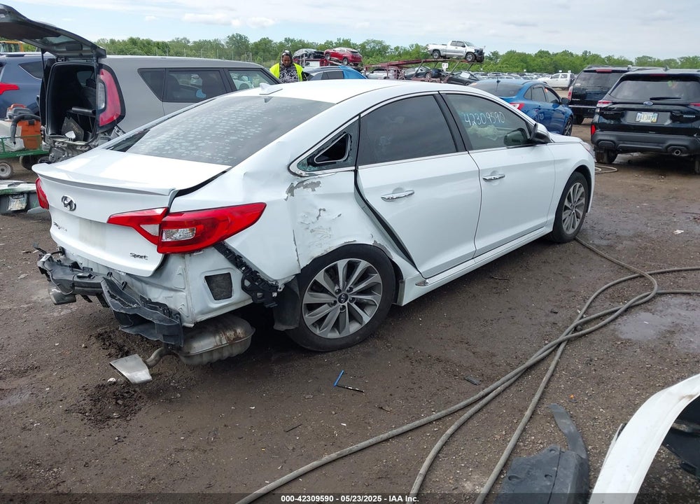 2017 HYUNDAI SONATA VIN: 5NPE34AF4HH520238