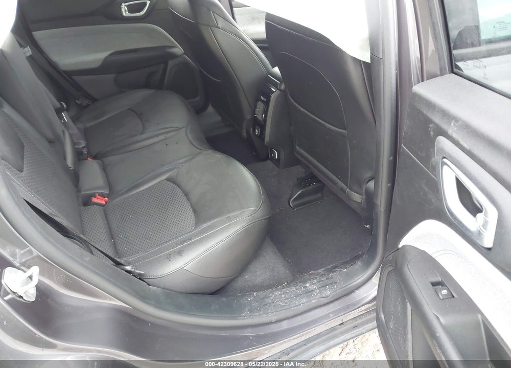 2024 JEEP COMPASS LATITUDE 4X4 VIN: 3C4NJDBNXRT121282