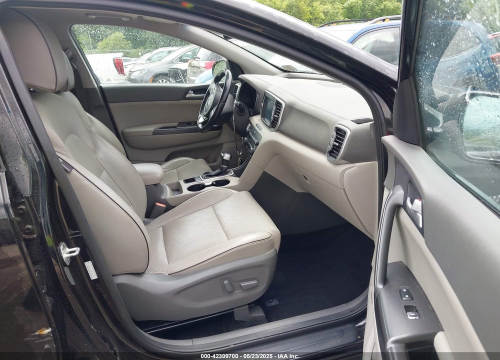 2017 KIA SPORTAGE EX VIN: KNDPNCAC8H7139791