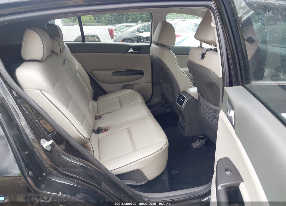 2017 KIA SPORTAGE EX VIN: KNDPNCAC8H7139791