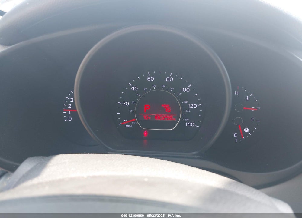2016 KIA SOUL VIN: KNDJP3A5XG7828764
