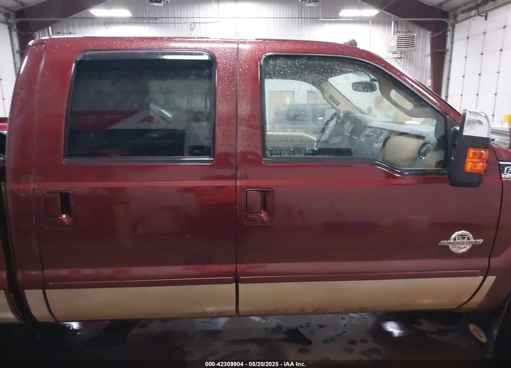 2011 FORD F-250 LARIAT VIN: 1FT7W2BT1BEA99224