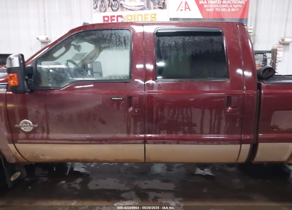 2011 FORD F-250 LARIAT VIN: 1FT7W2BT1BEA99224