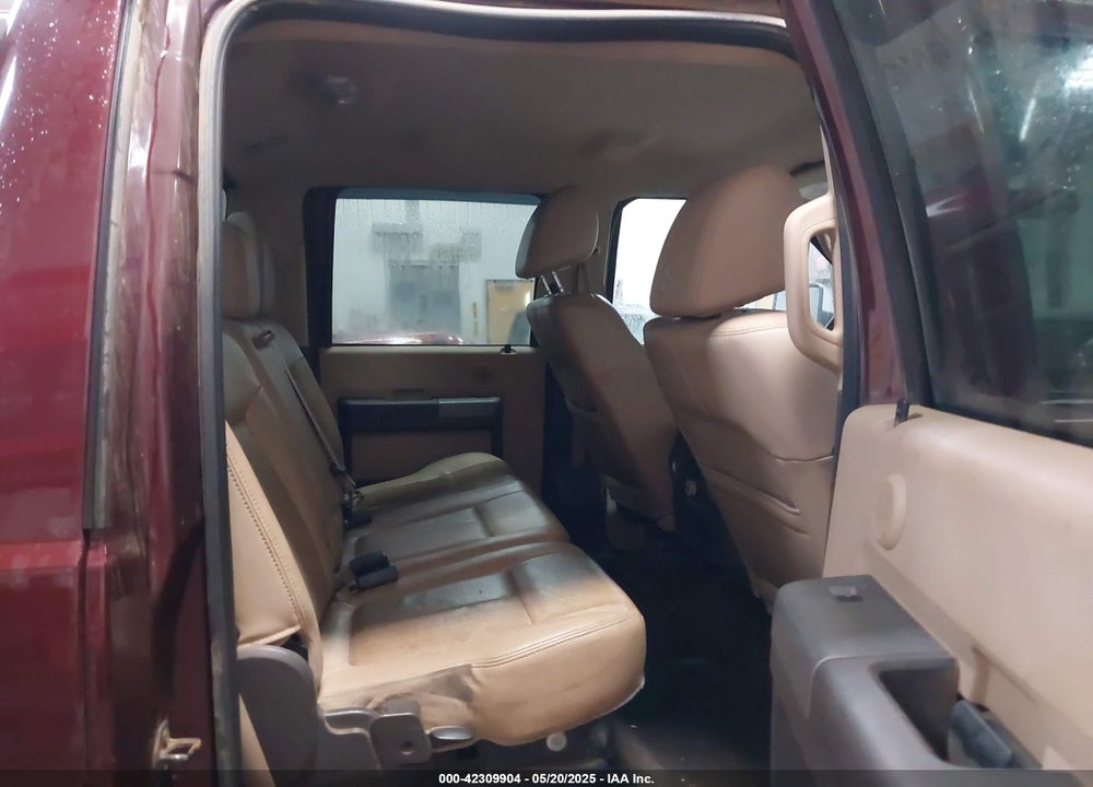 2011 FORD F-250 LARIAT VIN: 1FT7W2BT1BEA99224