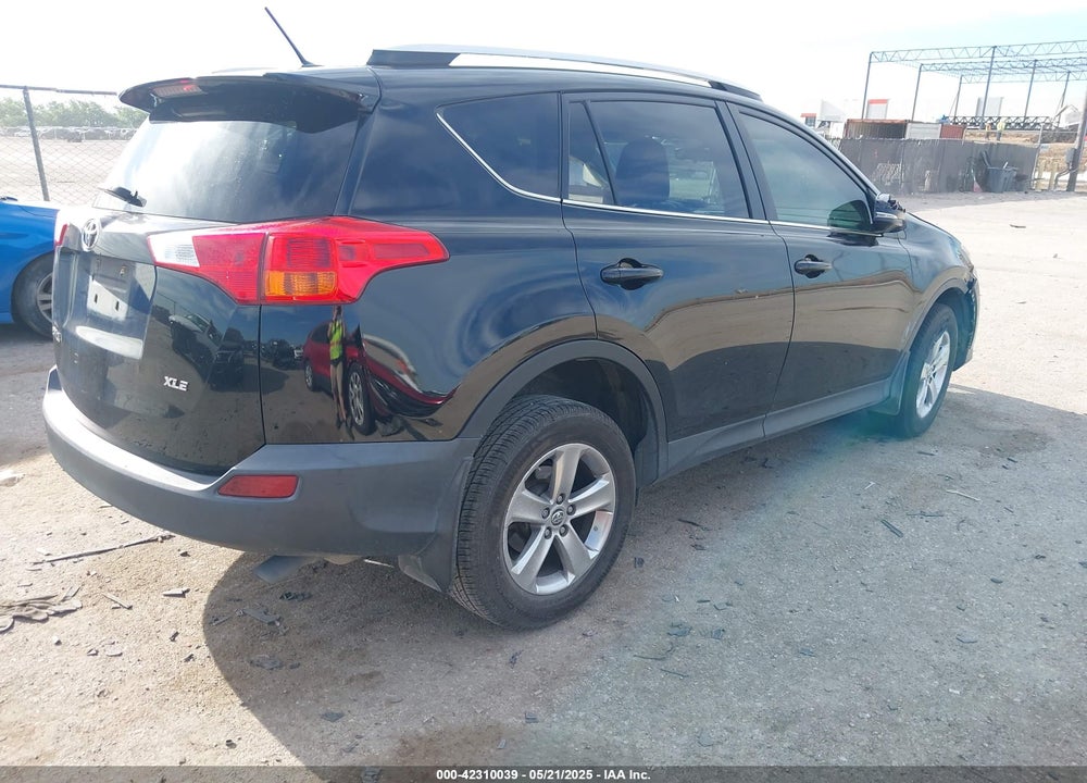 2015 TOYOTA RAV4 VIN: 2T3WFREV0FW151779