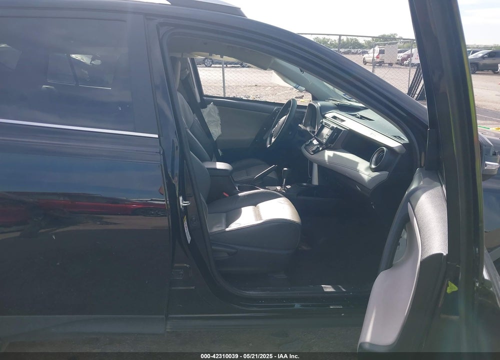 2015 TOYOTA RAV4 VIN: 2T3WFREV0FW151779