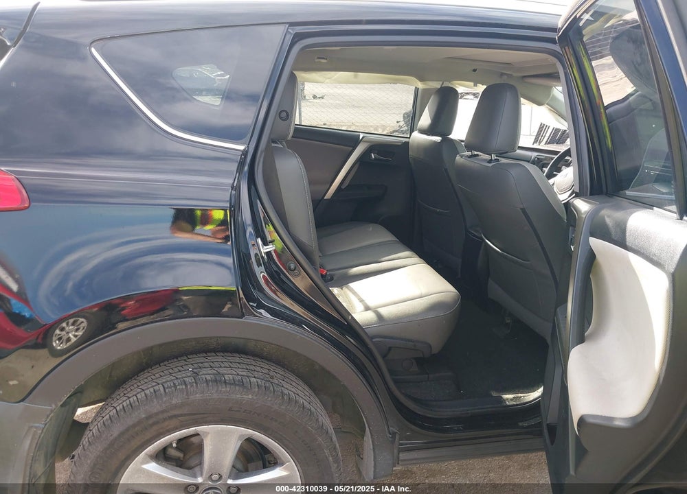 2015 TOYOTA RAV4 VIN: 2T3WFREV0FW151779