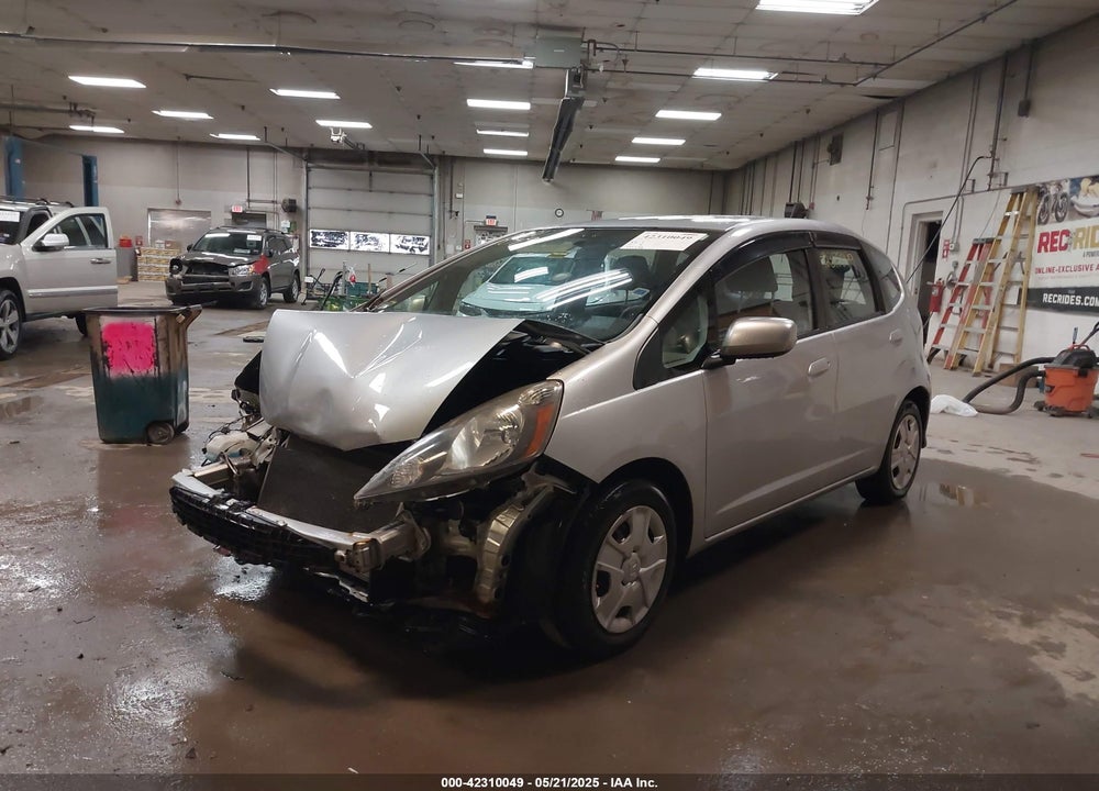 2012 HONDA FIT VIN: JHMGE8H35CS008955
