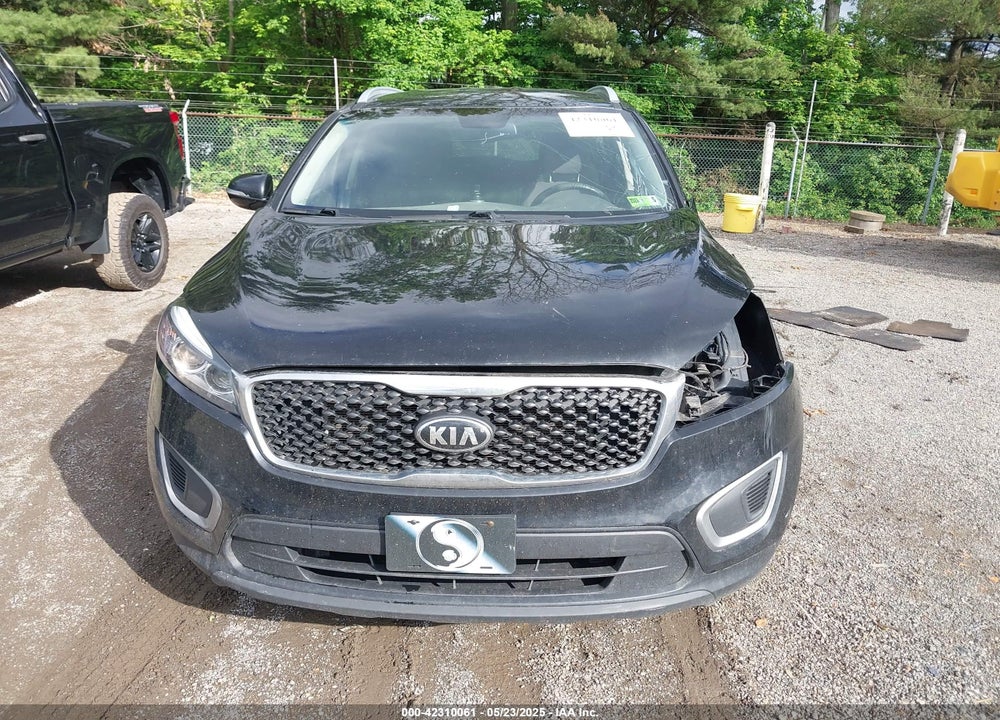 2016 KIA SORENTO VIN: 5XYPGDA34GG026874