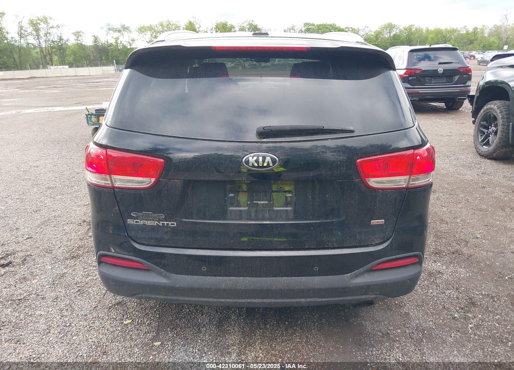 2016 KIA SORENTO VIN: 5XYPGDA34GG026874
