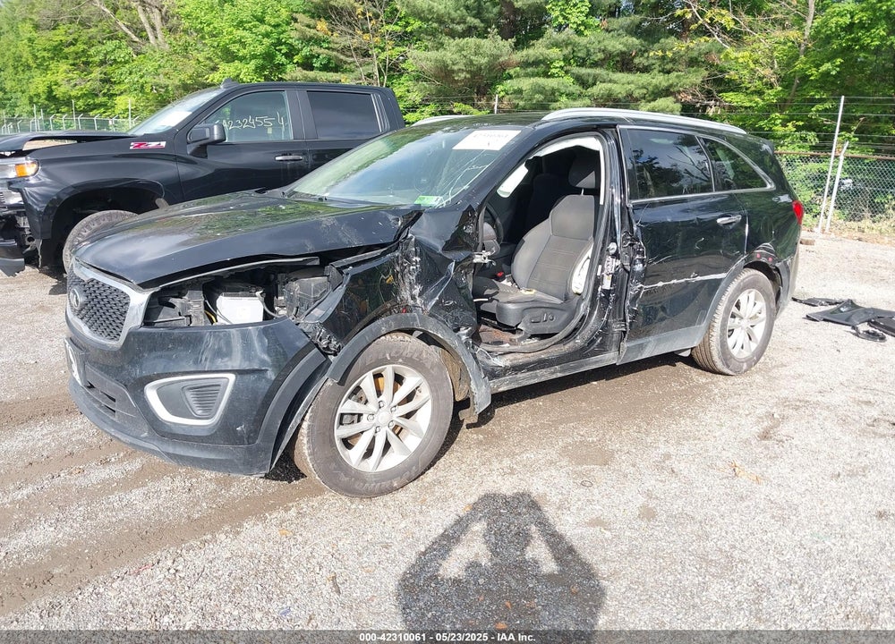 2016 KIA SORENTO VIN: 5XYPGDA34GG026874