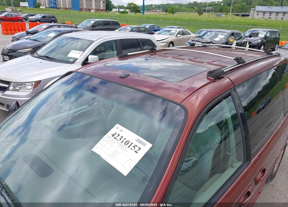 2007 CHRYSLER TOWN & COUNTRY VIN: 2A4GP64LX7R137104