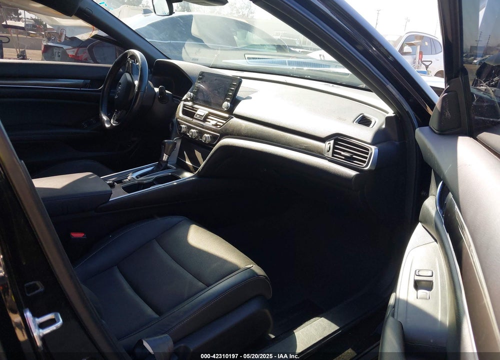 2022 HONDA ACCORD VIN: 1HGCV1F35NA122622