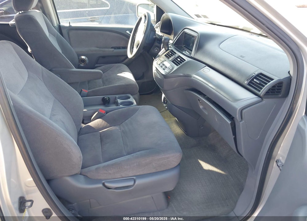 2005 HONDA ODYSSEY EX VIN: 5FNRL38465B411189