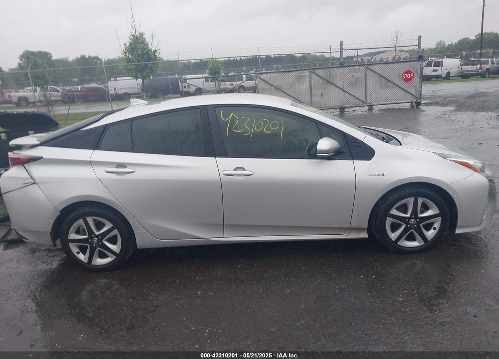 2017 TOYOTA PRIUS THREE TOURING VIN: JTDKARFU4H3043433