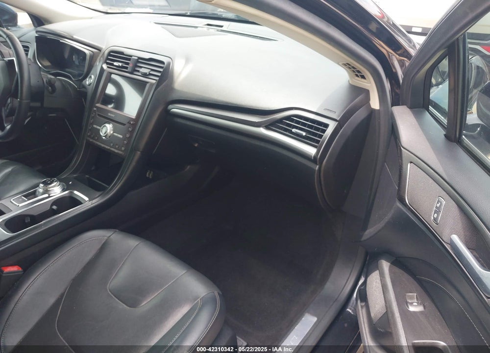 2019 FORD FUSION VIN: 3FA6P0D93KR184342