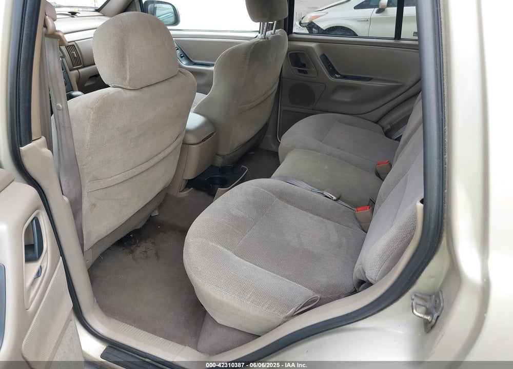2001 JEEP GRAND CHEROKEE LAREDO VIN: 1J4GX48S31C564873