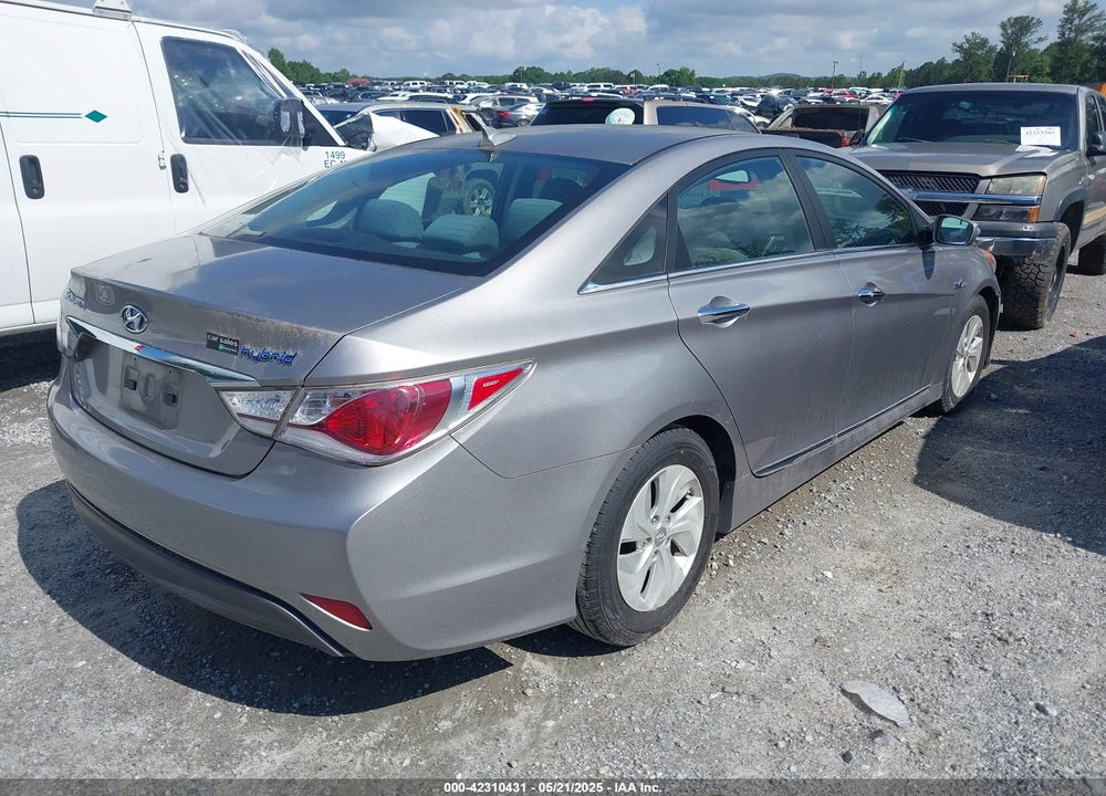 2013 HYUNDAI SONATA VIN: KMHEC4A44DA051387
