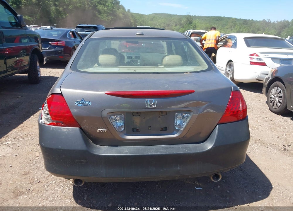 2007 HONDA ACCORD VIN: 1HGCM66577A041304