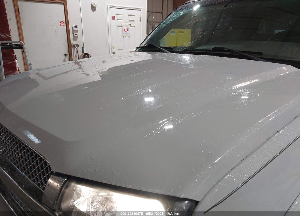 2005 CHEVROLET AVALANCHE 1500 Z71 VIN: 3GNEK12Z05G242850