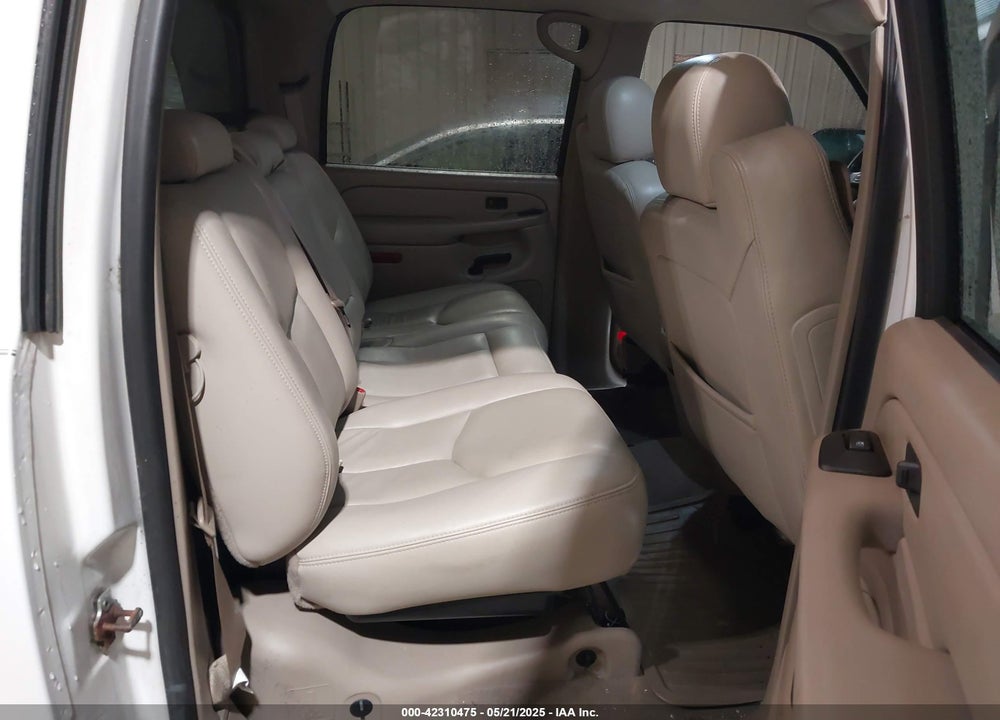 2005 CHEVROLET AVALANCHE 1500 Z71 VIN: 3GNEK12Z05G242850