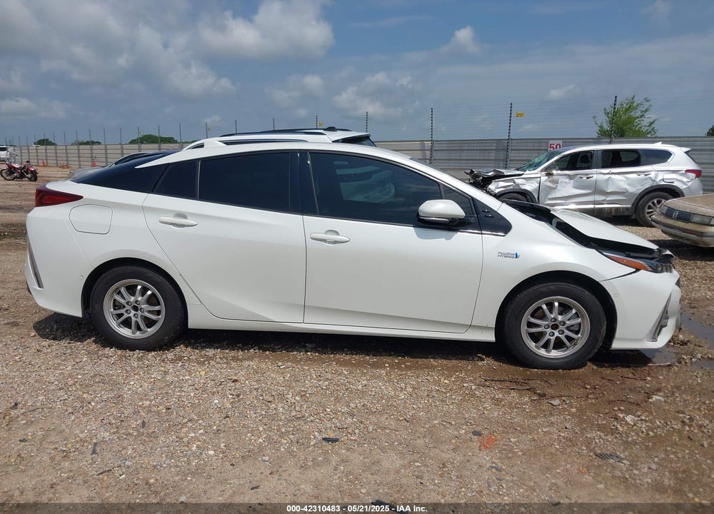 2017 TOYOTA PRIUS PRIME VIN: JTDKARFP8H3041212