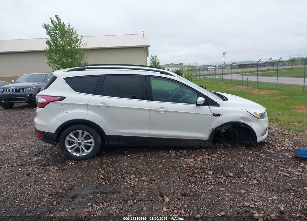 2018 FORD ESCAPE SE VIN: 1FMCU9GD1JUC16007