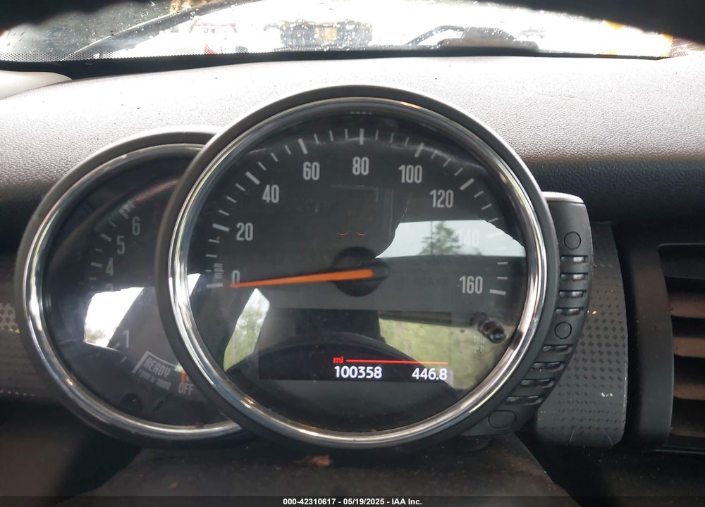 2016 MINI HARDTOP VIN: WMWXP5C52G3B15559