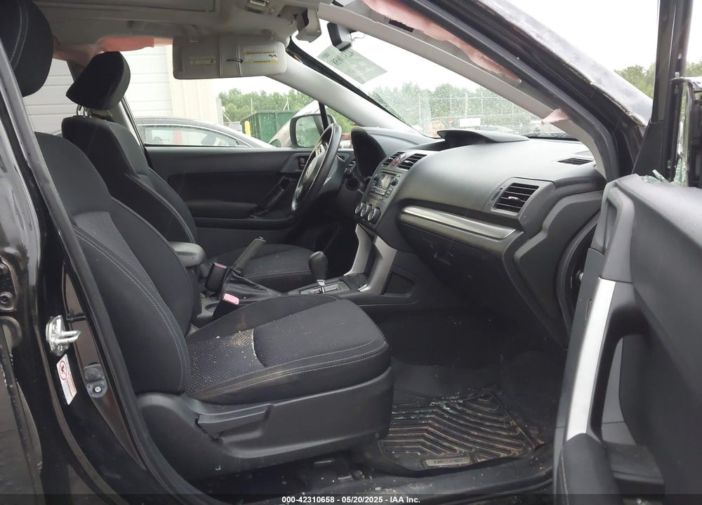 2014 SUBARU FORESTER 2.5I PREMIUM VIN: JF2SJAECXEH418221