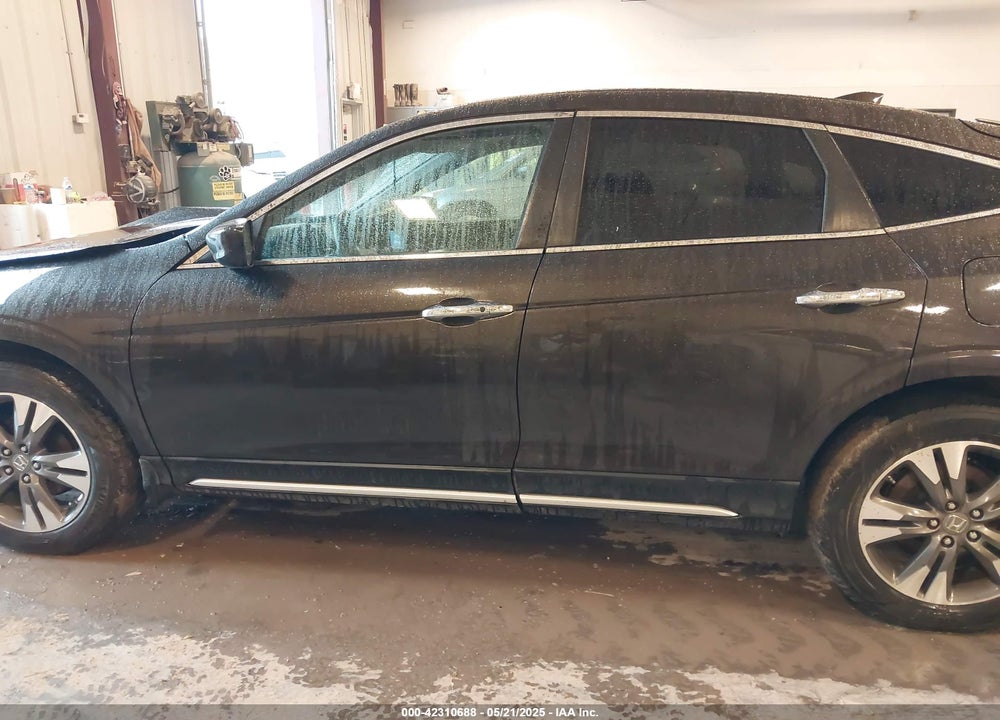 2013 HONDA CROSSTOUR VIN: 5J6TF2H56DL001143
