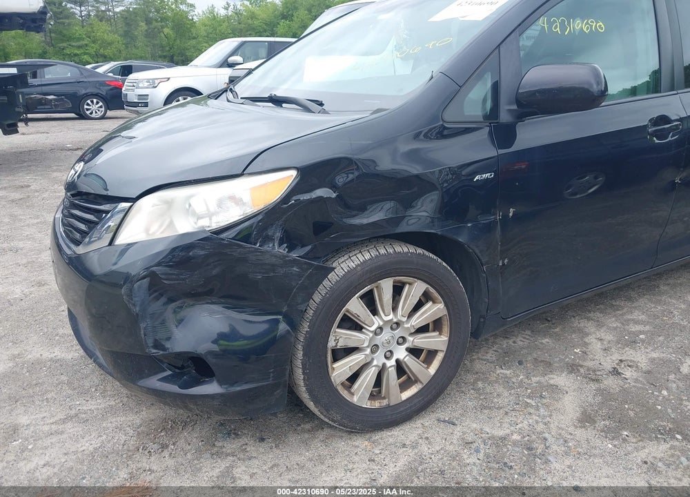 2017 TOYOTA SIENNA LE 7 PASSENGER VIN: 5TDJZ3DC5HS160965