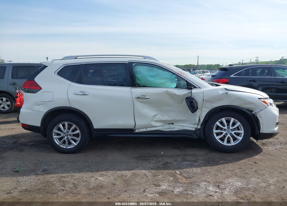 2017 NISSAN ROGUE VIN: JN8AT2MV9HW018118
