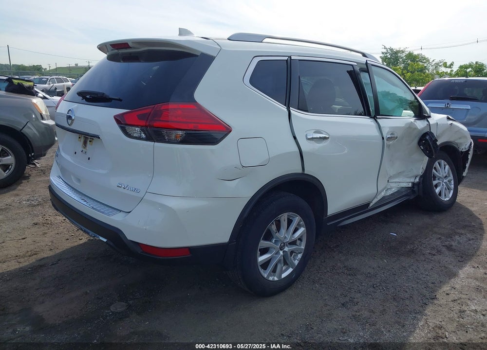 2017 NISSAN ROGUE VIN: JN8AT2MV9HW018118