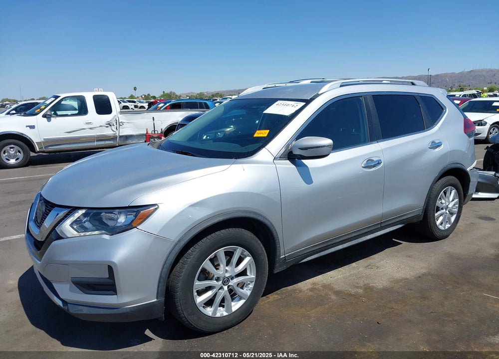 2018 NISSAN ROGUE SV VIN: KNMAT2MT1JP535522
