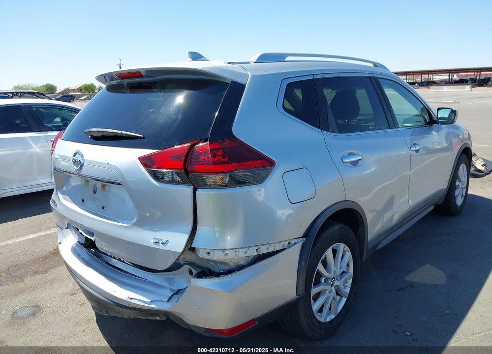 2018 NISSAN ROGUE SV VIN: KNMAT2MT1JP535522