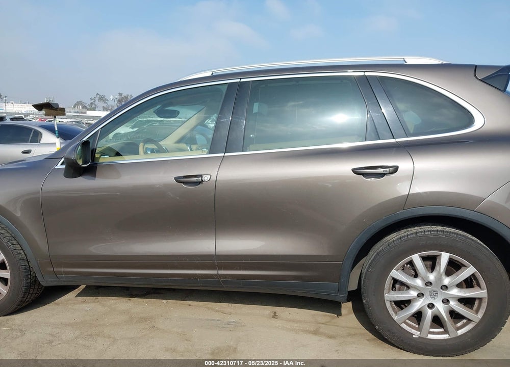 2013 PORSCHE CAYENNE VIN: WP1AA2A27DLA12307