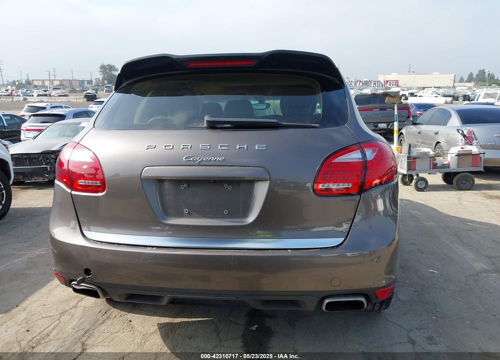 2013 PORSCHE CAYENNE VIN: WP1AA2A27DLA12307