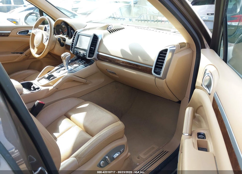 2013 PORSCHE CAYENNE VIN: WP1AA2A27DLA12307